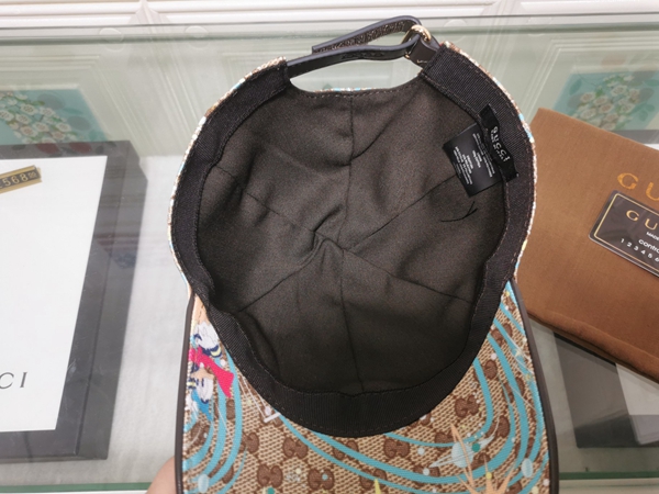 ブランド帽子内部構造